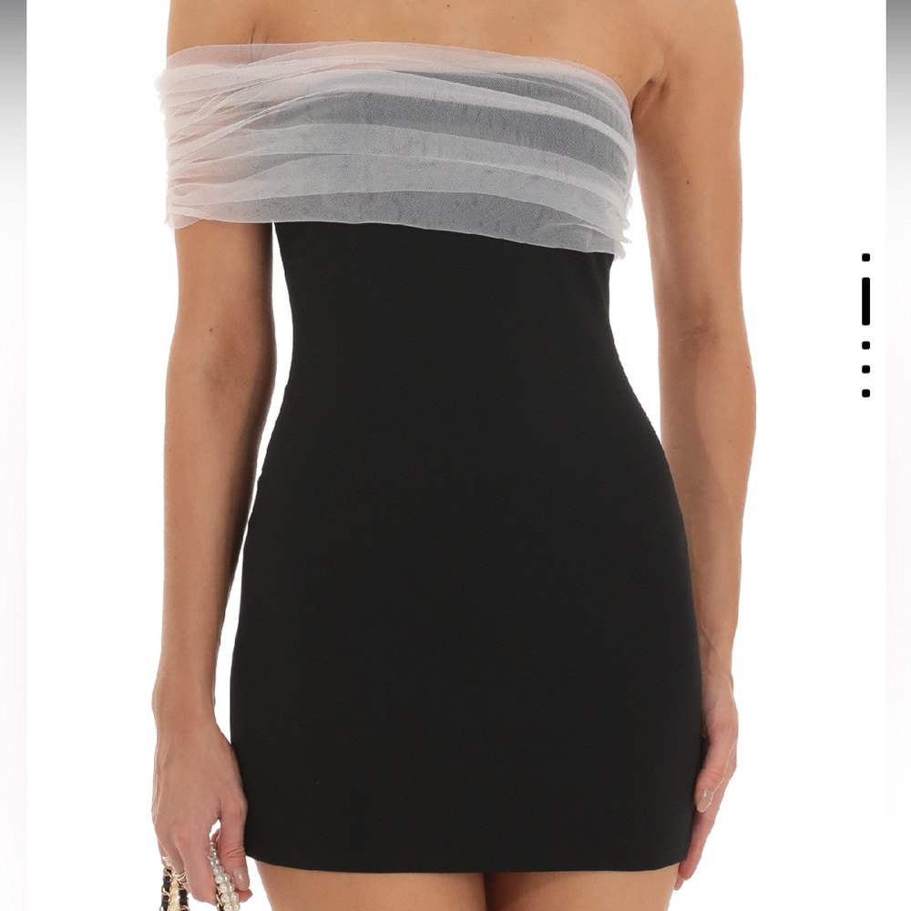 Lucy in the Sky Black and White Strapless Sheath Dress